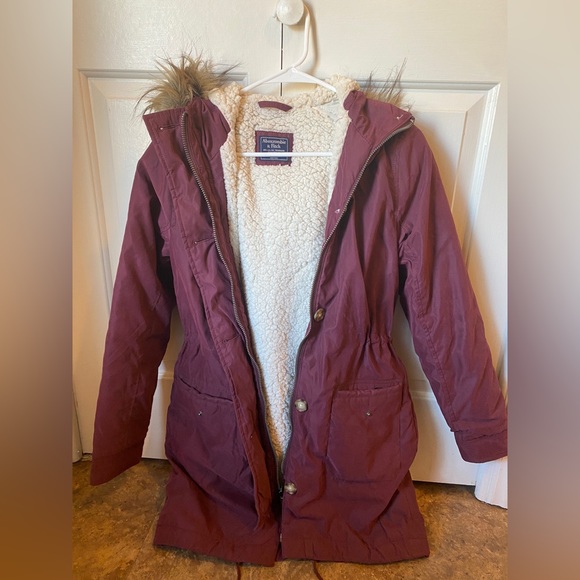 Abercrombie & Fitch Jackets & Blazers - Abercrombie & Fitch Sherpa Lined Puffy Coat